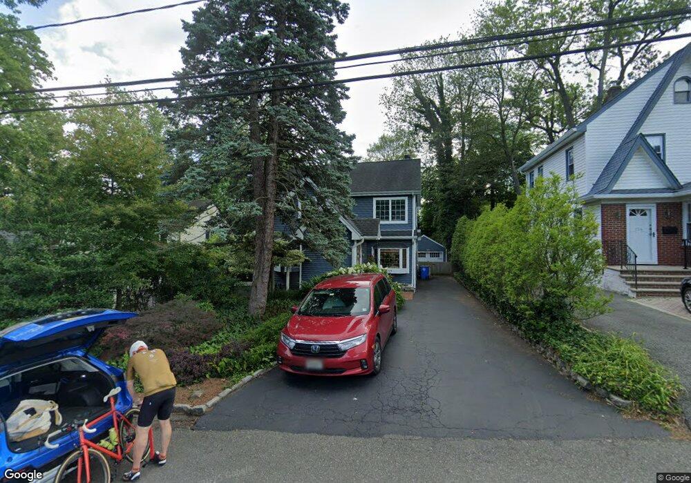 134 Newcomb Rd, Tenafly, NJ 07670 - photo 1