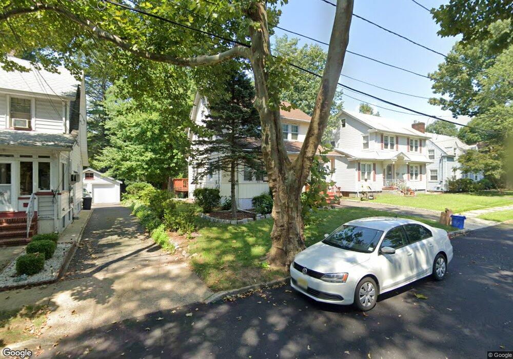 452 Catalpa Ave, North Plainfield, NJ 07063 - photo 1