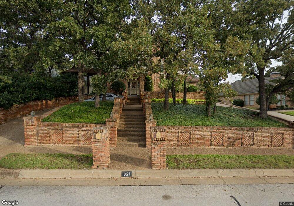 821 Shady Lake Dr, Bedford, TX 76021 - photo 1