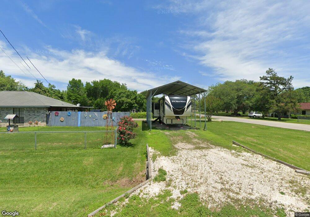 310 Gaines St, Brazoria, TX 77422 - photo 1