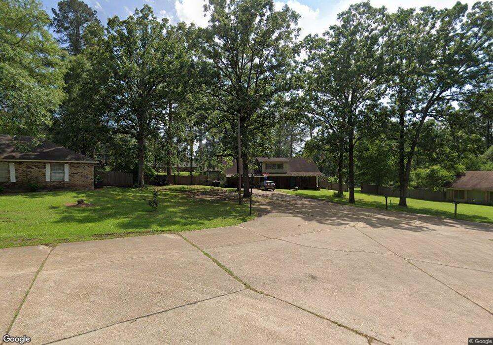 141 Spring Creek Dr, Pineville, LA 71360 - photo 1