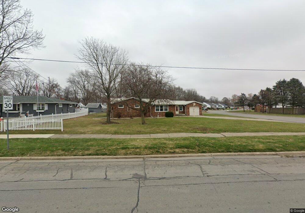 1420 S 9th St, Mattoon, IL 61938 - photo 1