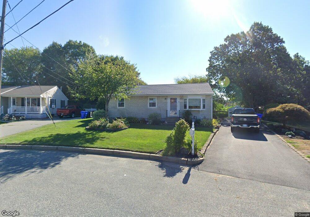 19 Fairgreen Dr, West Warwick, RI 02893 - photo 1