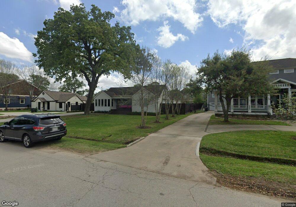 725 W 38th St, Houston, TX 77018 - photo 1