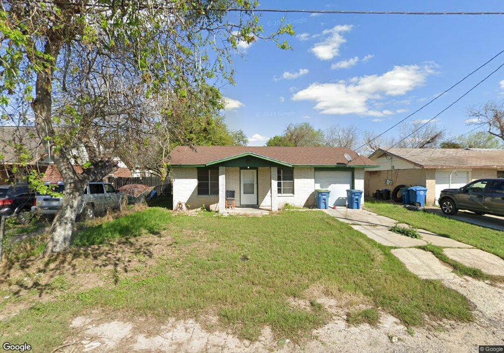 1206 N Avenue D, Beeville, TX 78102 - photo 1