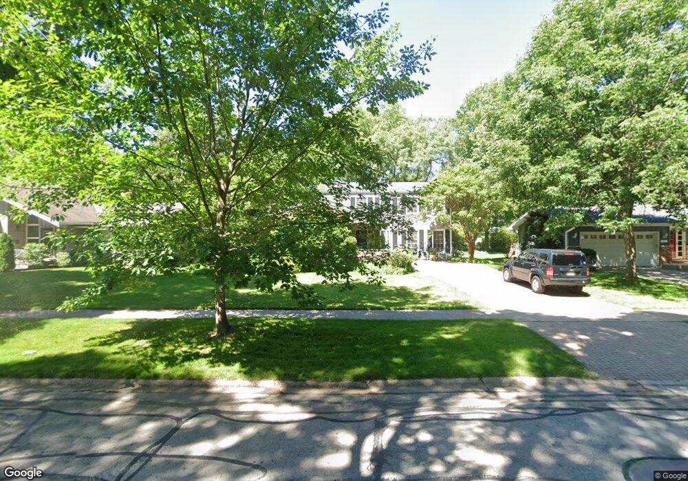 1537 Warbler Dr, Naperville, IL 60565 - photo 1