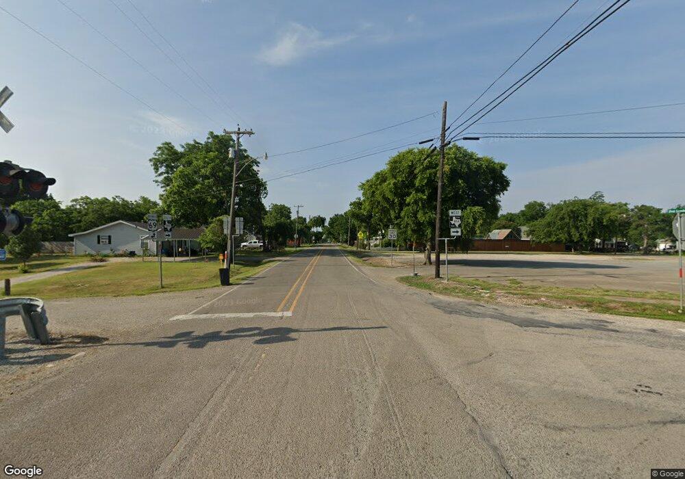 108 S Pearl St, Trenton, TX 75490 - photo 1