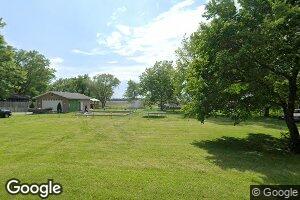 511 S 5th St, New Douglas, IL 62074
