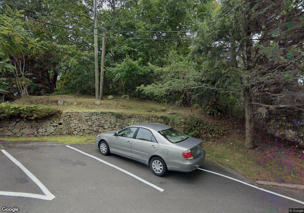 59 Le Grande Ave unit 1, Greenwich, CT 06830 - photo 1