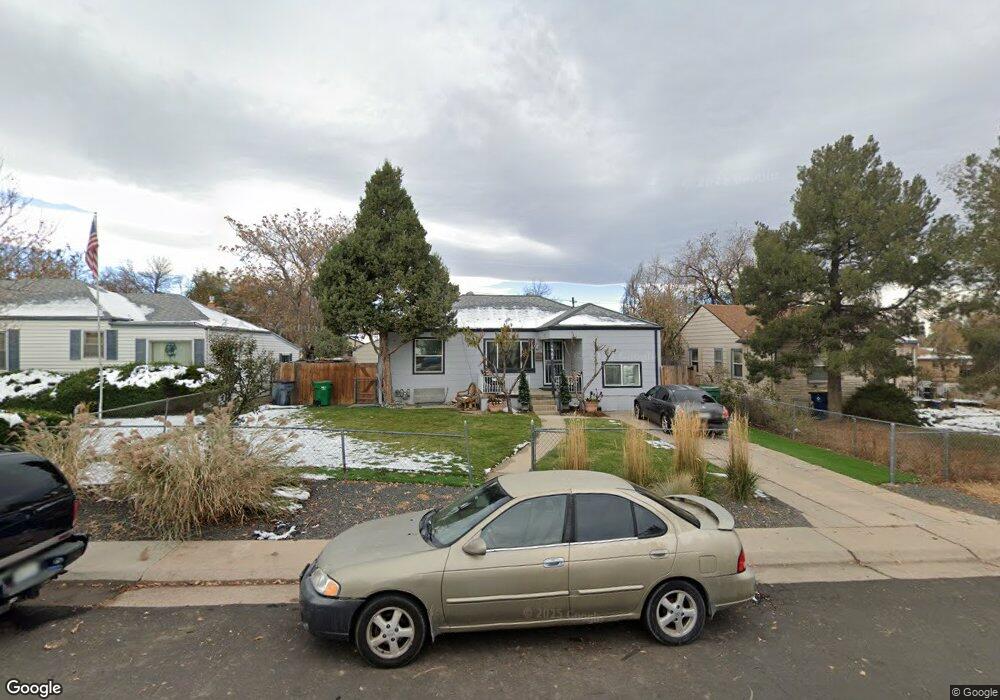 1987 Macon St, Aurora, CO 80010 - photo 1