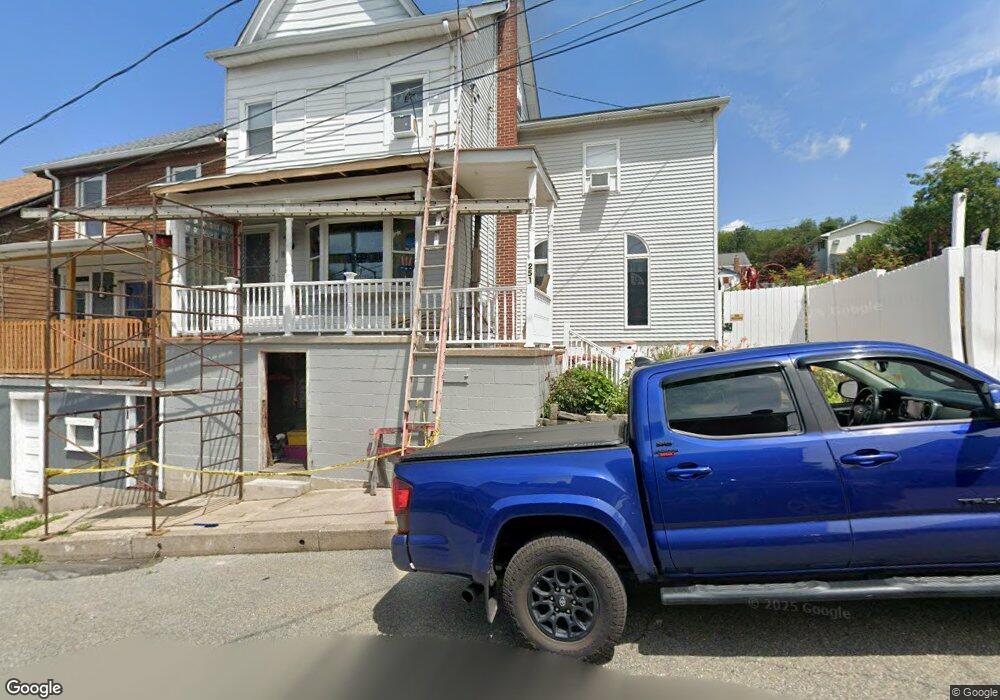 251 Brown St, Tamaqua, PA 18252 - photo 1