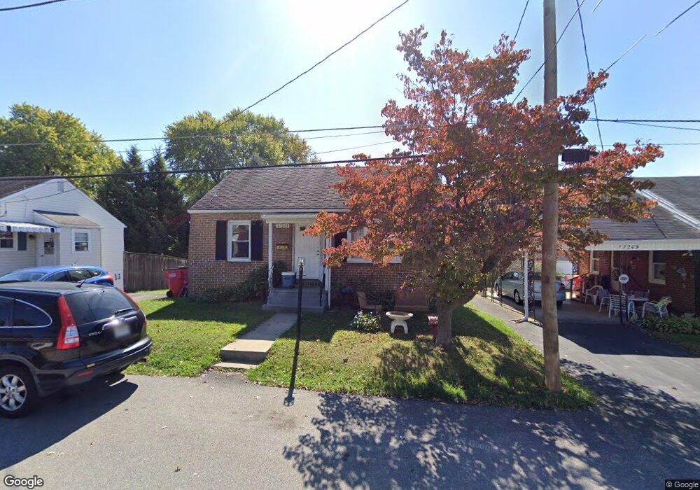 17211 Gay St, Hagerstown, MD 21740 - photo 1