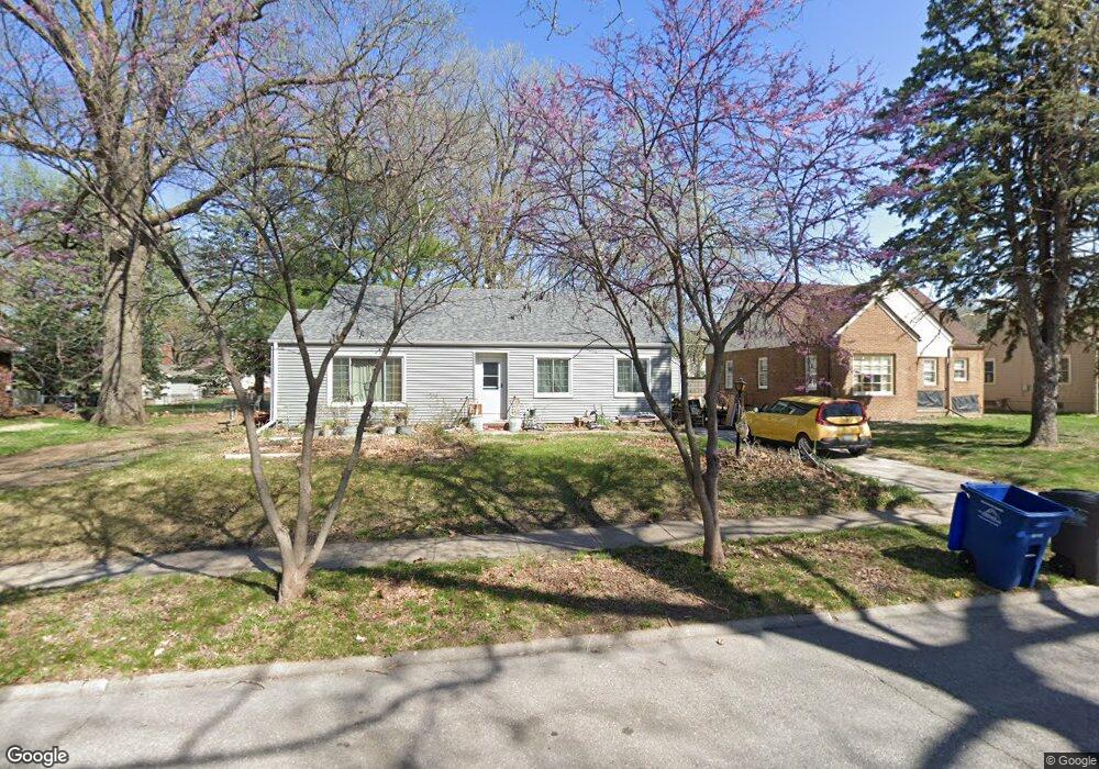 2315 40th Place, Des Moines, IA 50310 - photo 1