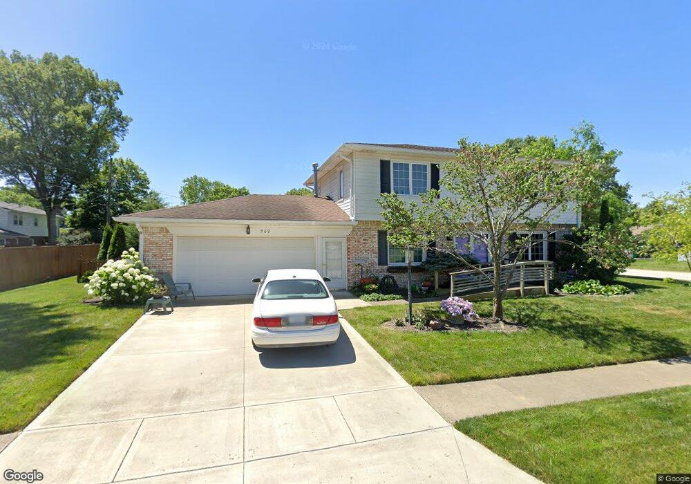 509 Mark Ln, Plainfield, IN 46168 - photo 1