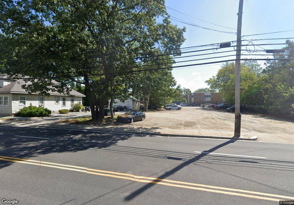 322 Jefferson Blvd, Warwick, RI 02888 - photo 1