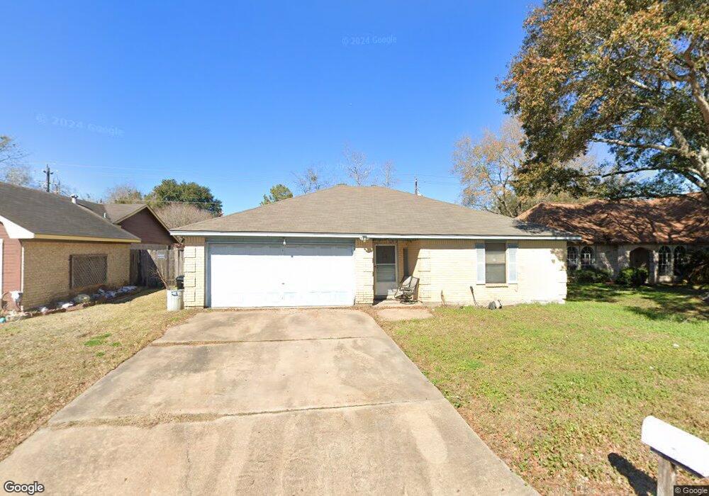 2100 Spruce Dr, Rosenberg, TX 77471 - photo 1