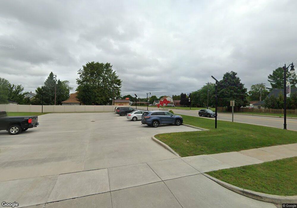 1002 12th Ave, Menominee, MI 49858 - photo 1