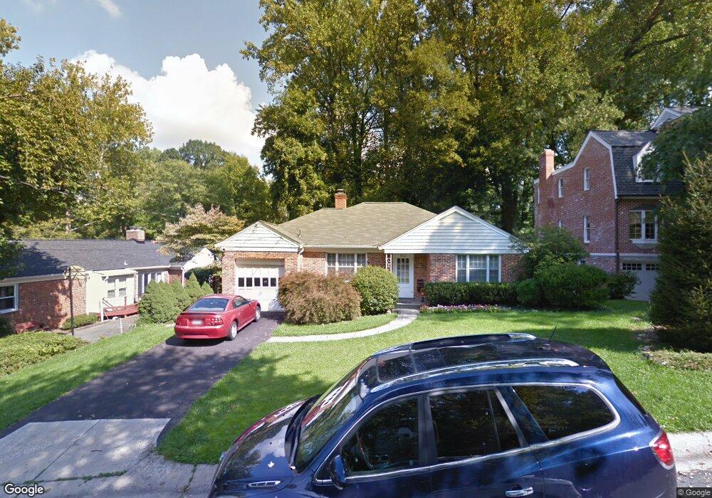 9005 Clifford Ave, Chevy Chase, MD 20815 - photo 1