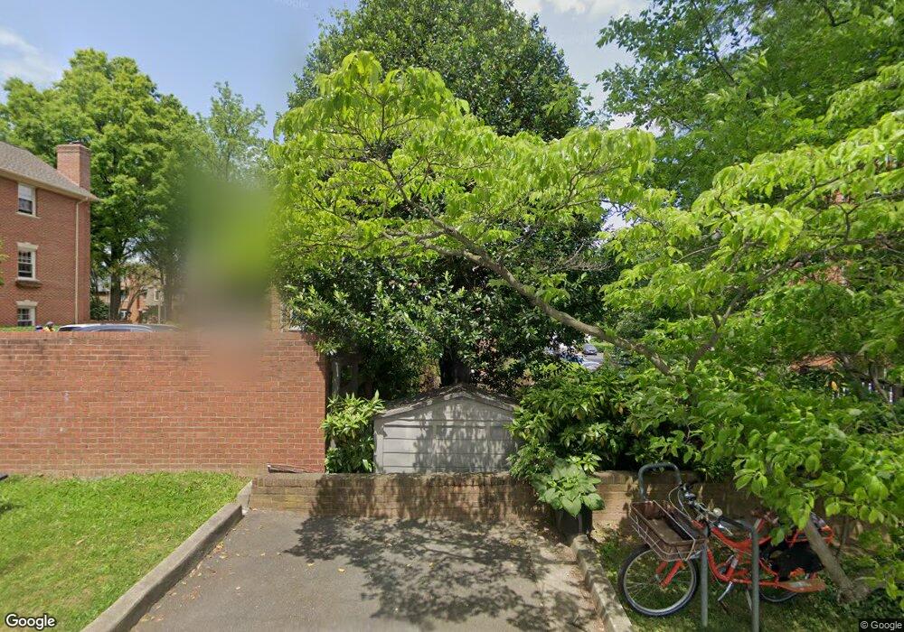 205 Governors Ct, Falls Church, VA 22046 - photo 1