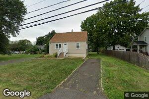 56 Charles St, Somerset, NJ 08873