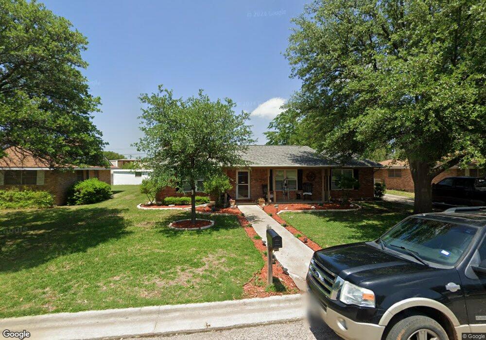 110 Texoma Dr, Whitesboro, TX 76273 - photo 1