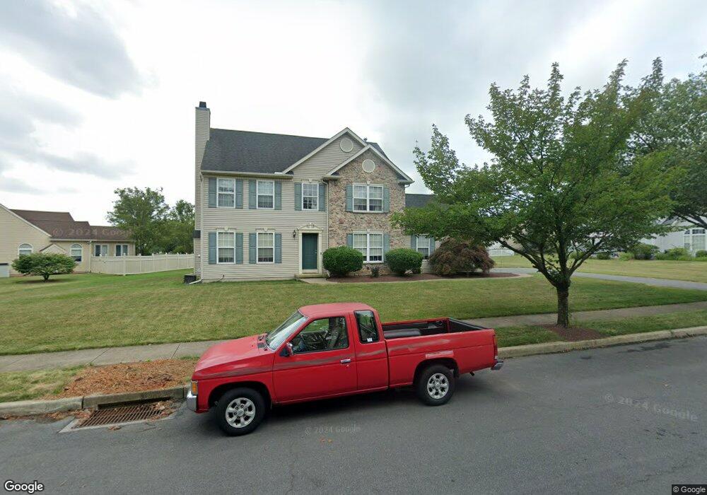 2722 Halleck Dr, Whitehall, PA 18052 - photo 1