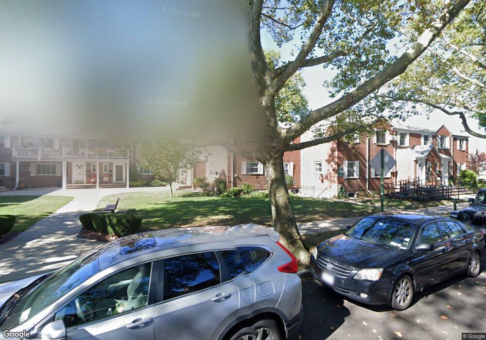 74-06 255th St unit 63B1, Glen Oaks, NY 11004 - photo 1