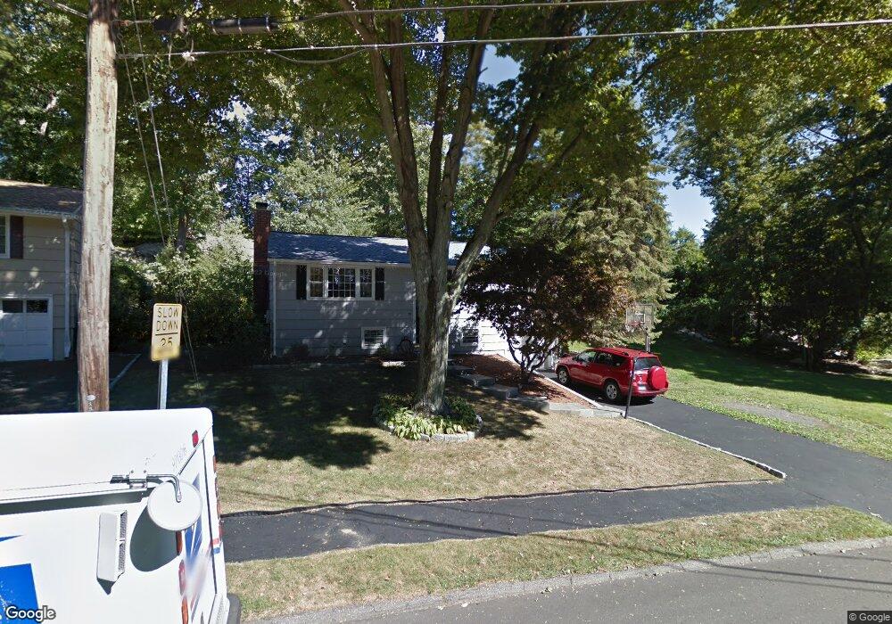 28 Valley View Rd, Norwalk, CT 06851 - photo 1