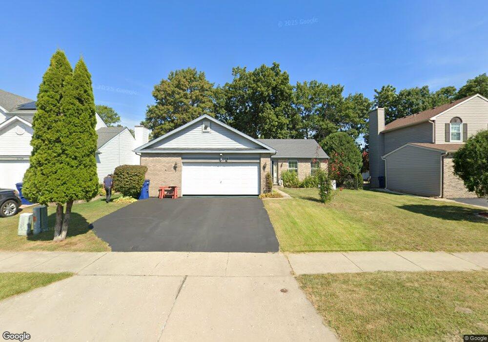 2724 Peppertree Ln, Waukegan, IL 60085 - photo 1