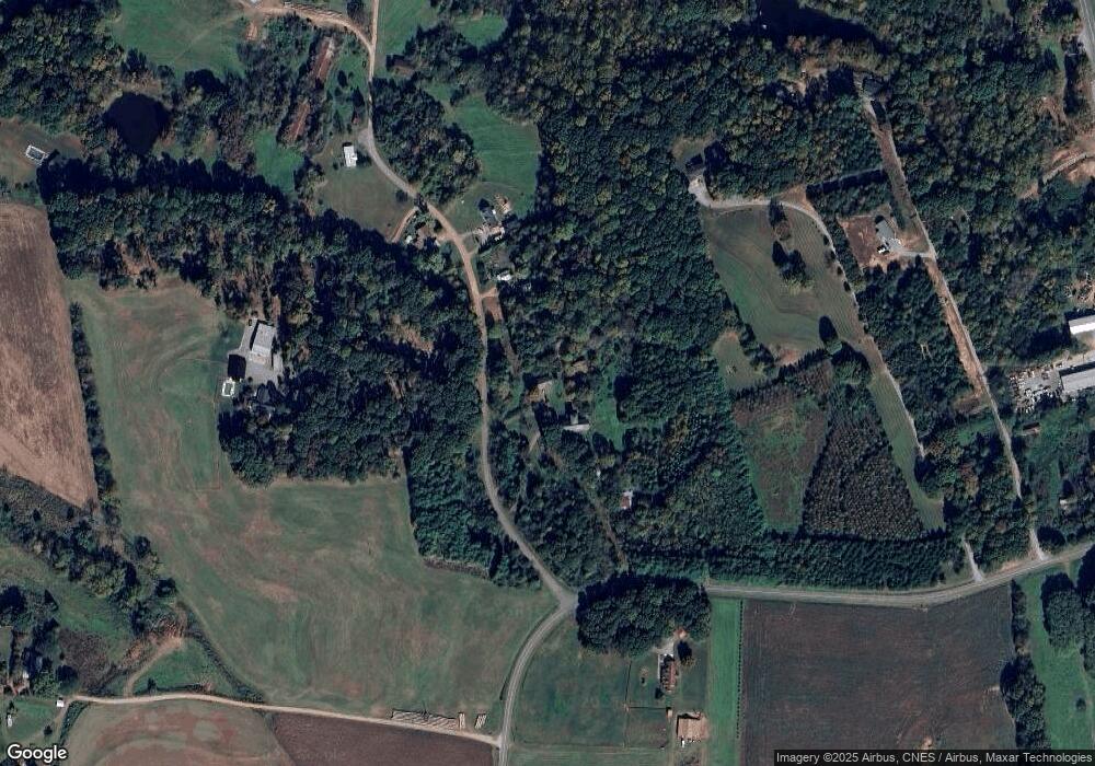 132 Beckham Rd, Statesville, NC 28625 - photo 1