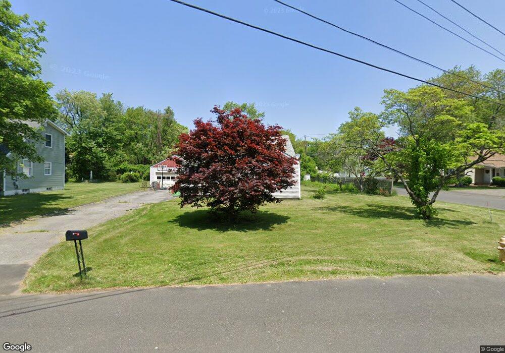 2 Shelbourne Rd, Trumbull, CT 06611 - photo 1