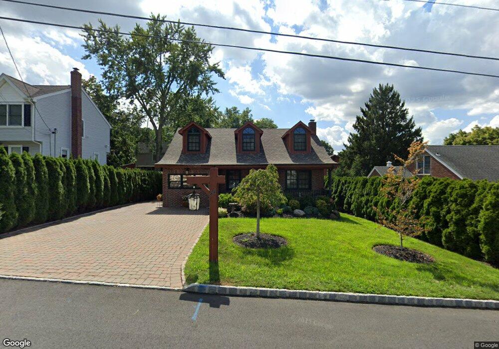 44 Crest Dr N, Cresskill, NJ 07626 - photo 1