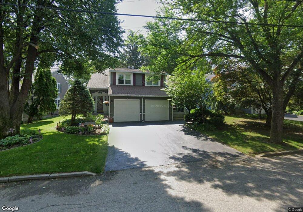 8 Arbor Dr unit 8, Providence, RI 02908 - photo 1