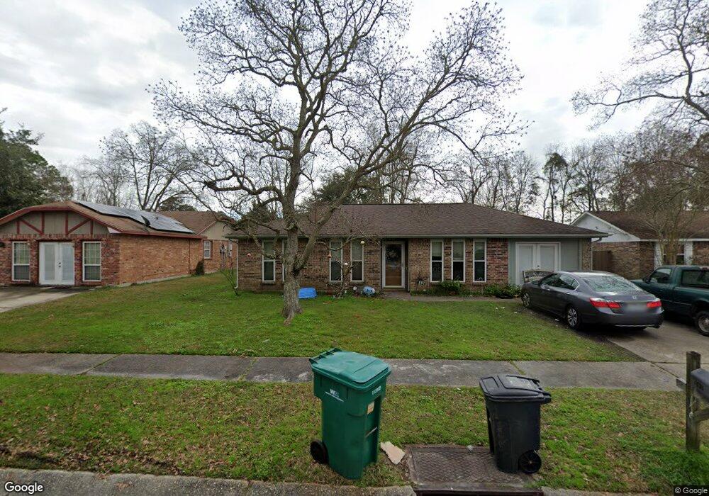 107 Trafalgar Square, Slidell, LA 70461 - photo 1