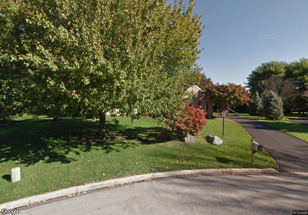 647 Lyndale Ct, Paoli, PA 19301 - photo 1