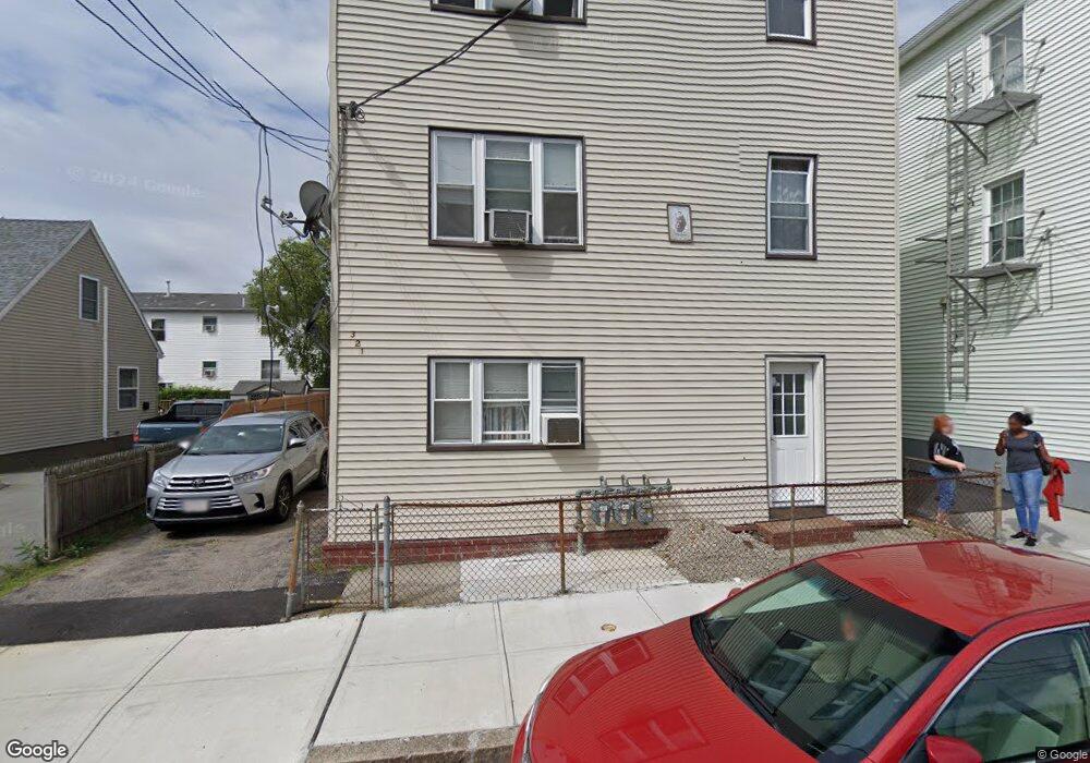 321 Flint St, Fall River, MA 02723 - photo 1