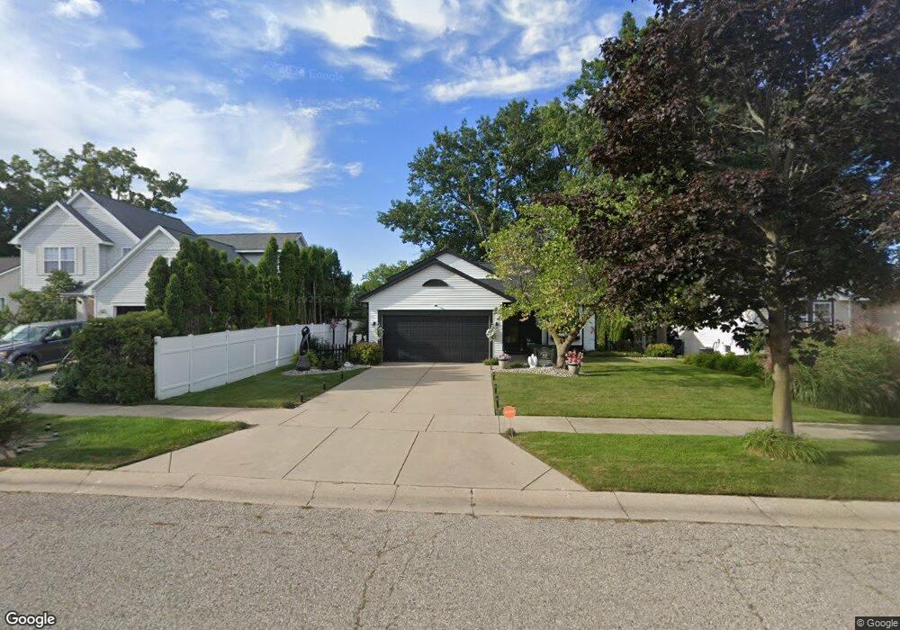 1429 Wakely St NE, Grand Rapids, MI 49505 - photo 1