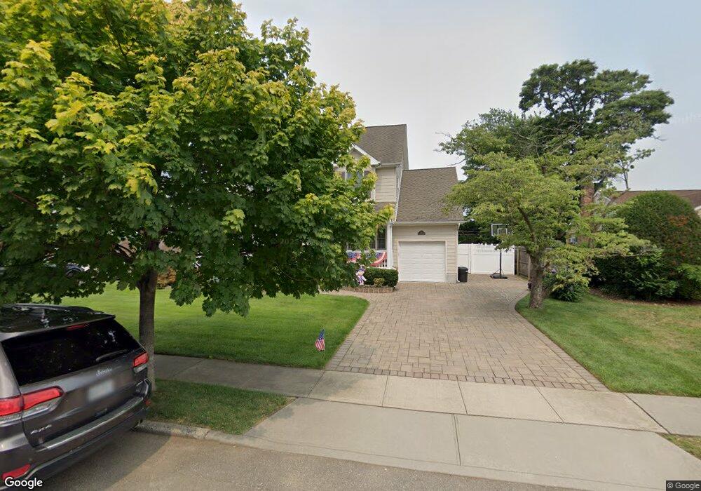 10 Clark St, Plainview, NY 11803 - photo 1