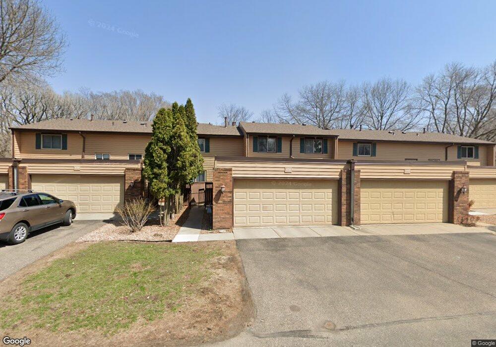 4731 Spring Cir, Minnetonka, MN 55345 - photo 1