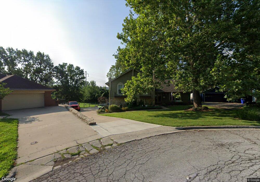 9902 W 65th Dr, Shawnee, KS 66203 - photo 1