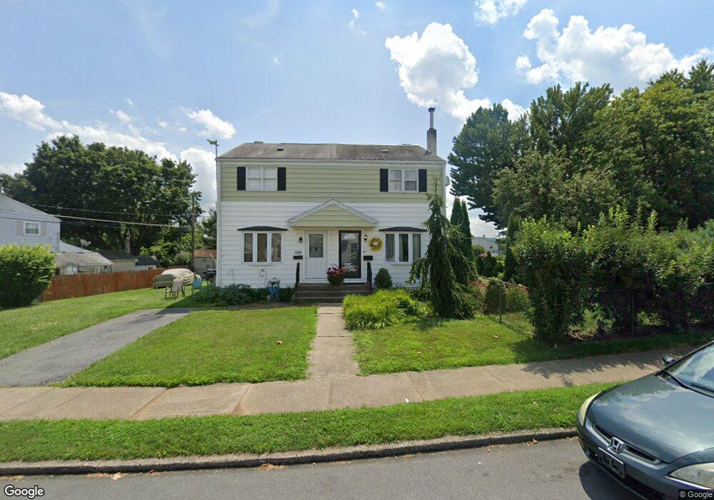 1345 Greenview Dr, Bethlehem, PA 18018 - photo 1