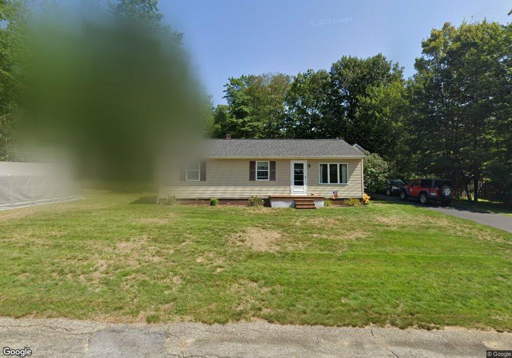 421 Deerpath Ln, Pembroke, NH 03275 - photo 1