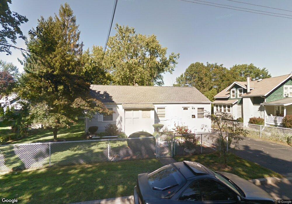 169 Mechanic St, Hightstown, NJ 08520 - photo 1