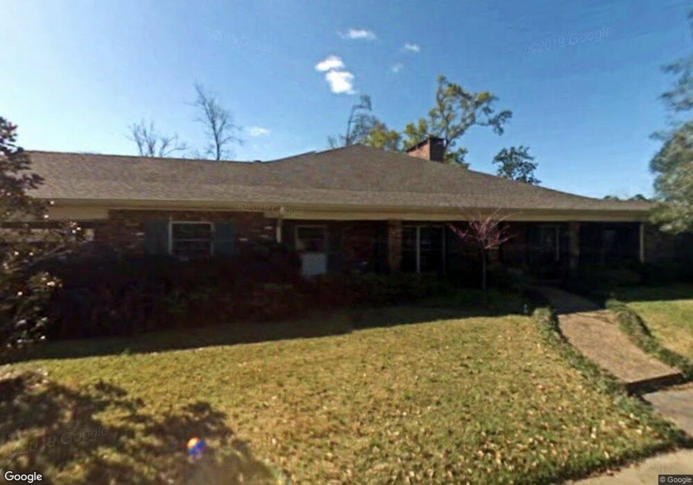 1017 Fair Oaks Ln, Lake Charles, LA 70605 - photo 1