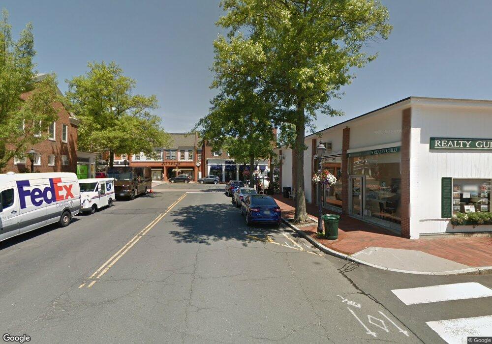 10 Morse Ct, New Canaan, CT 06840 - photo 1