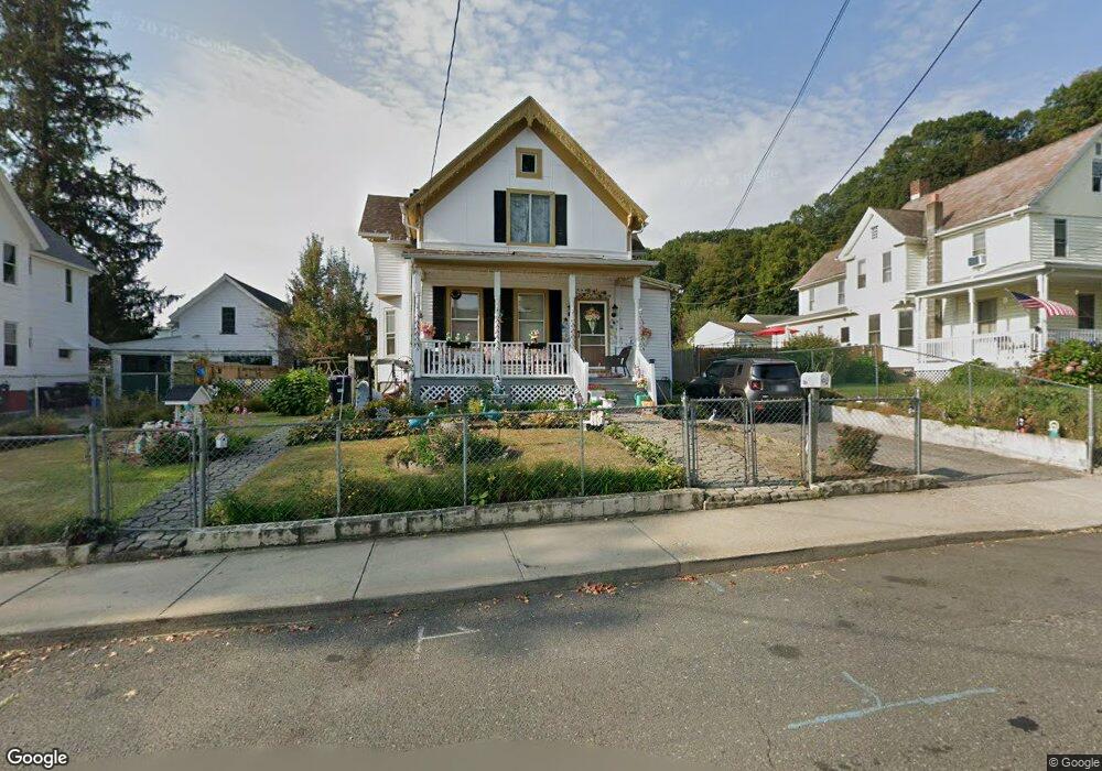 16 Papineau St, Holyoke, MA 01040 - photo 1