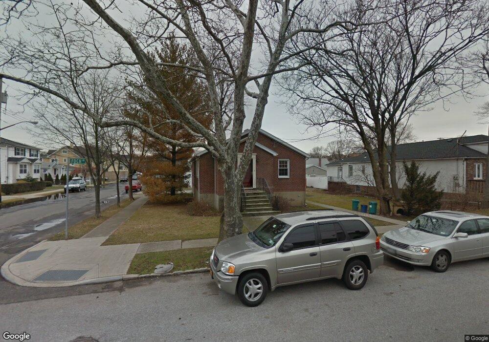 139 Foch Ave, Staten Island, NY 10305 - photo 1