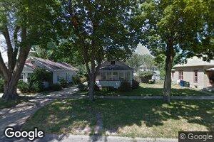 926 W 7th St, Waterloo, IA 50702