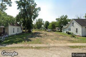163 Maple St, Carrollton, IL 62016