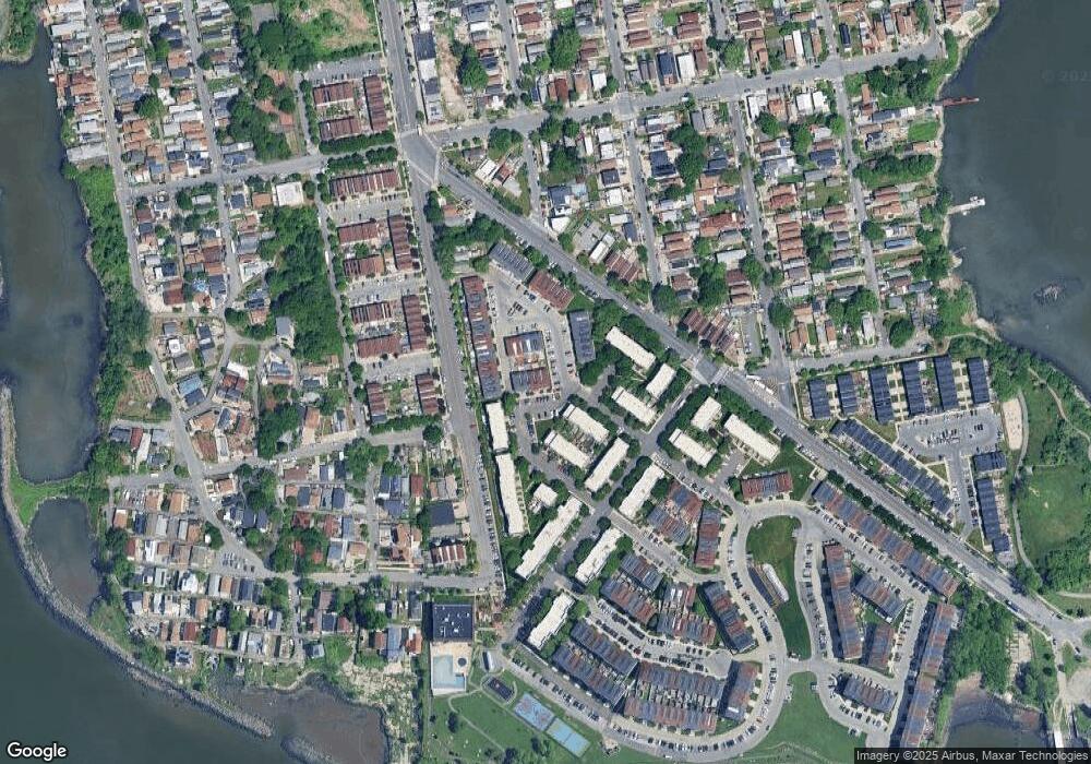 149 Admiral Ln unit 324, Bronx, NY 10473 - photo 1